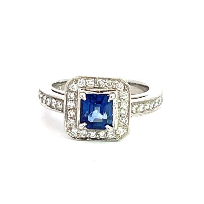 Platinum Ring with 0.36ctw Diamonds and 1.18ctw Sapphires Platinum Ring with 0.36ctw Diamonds and 1.18ctw Sapphires