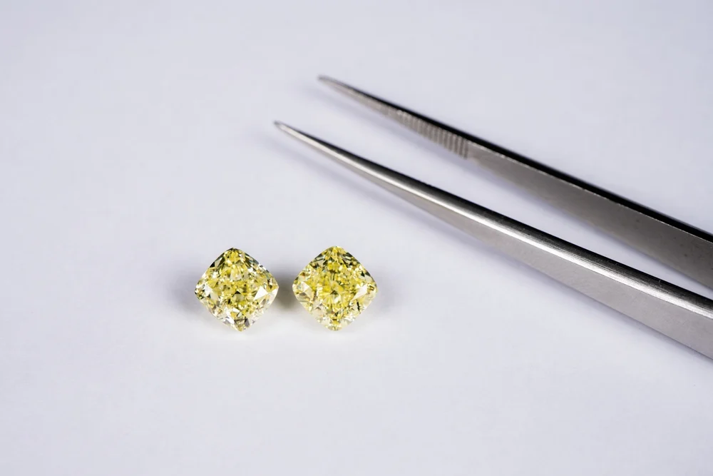 Sell Fancy Colored Diamonds