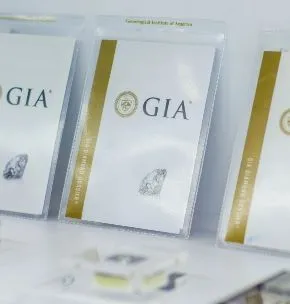 Diamond grading systems comparison illustration