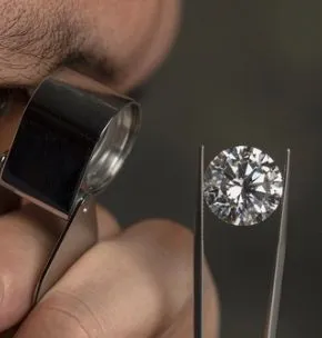 GIA four Cs diamond grading illustration